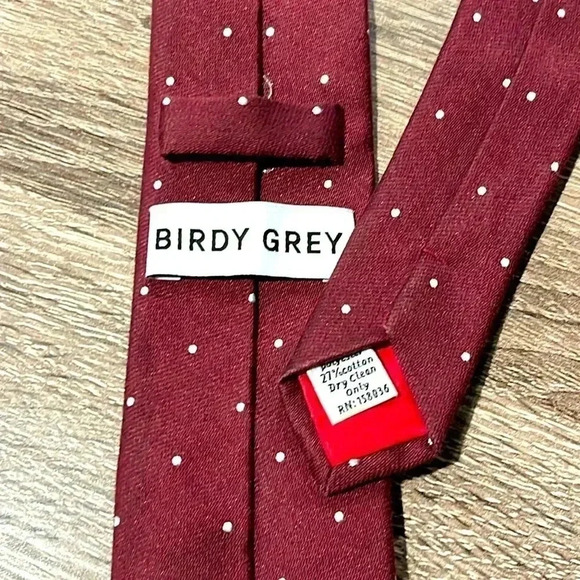 BIRDY GREY Burgundy White Dots Narrow Mens Neck Tie Length 58” Width 2 1/2” - Picture 2 of 3